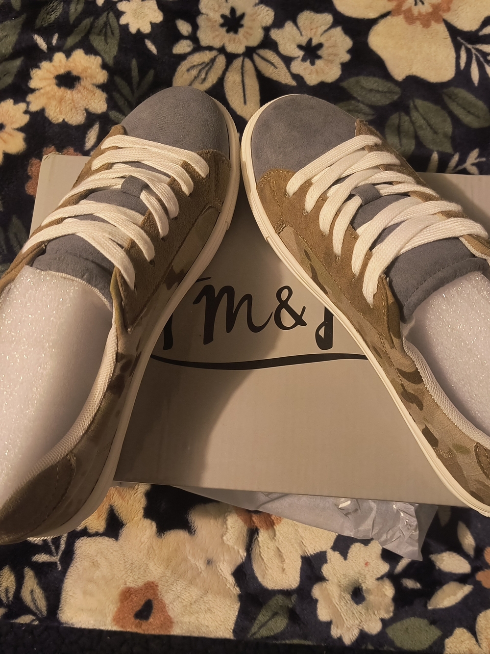 Tretorn Gray Suede & Tan Camo Low-Top Sneakers